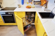 Угловая кухня на заказ в желтом глянце (2)